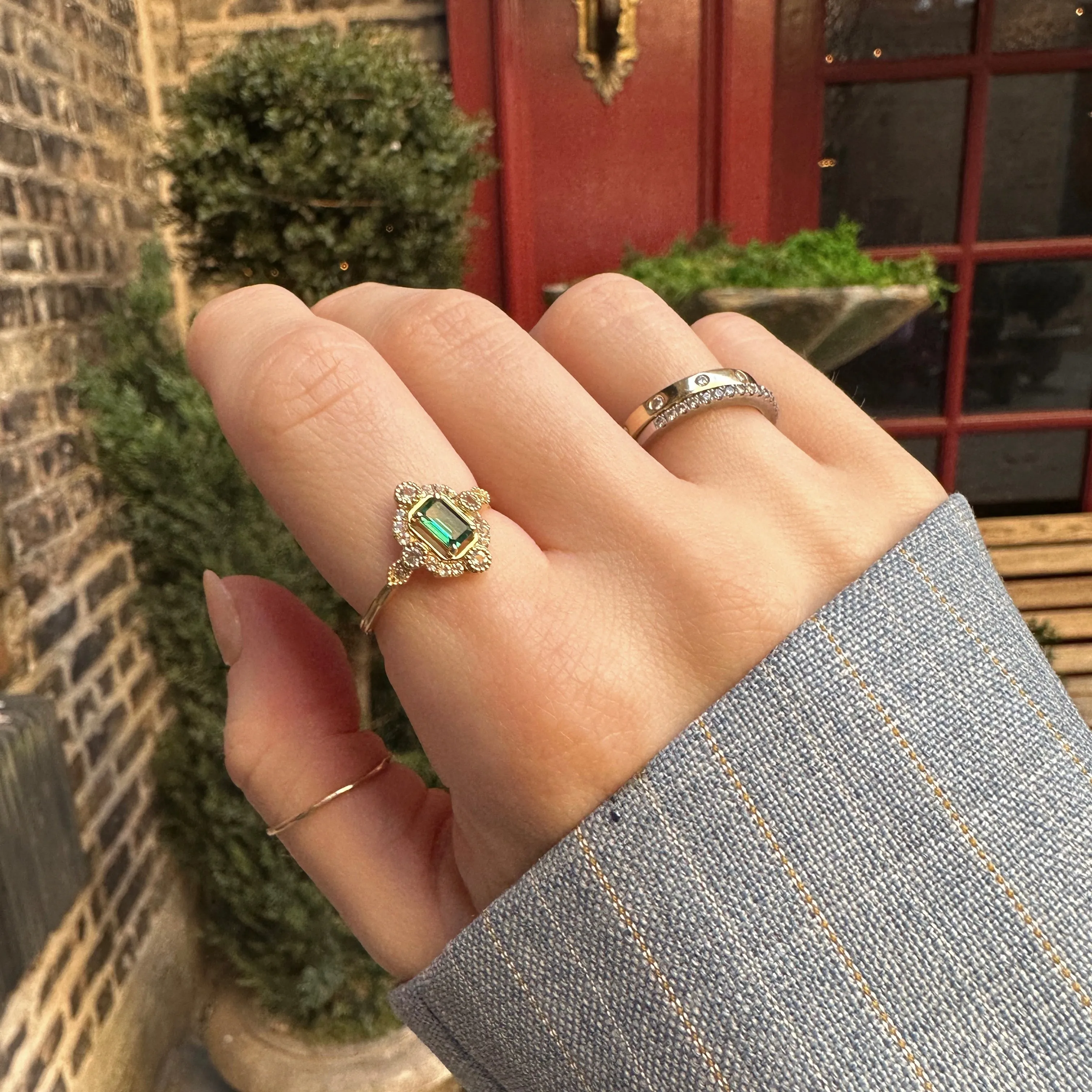 14k Vintage Inspired Emerald Shield Ring