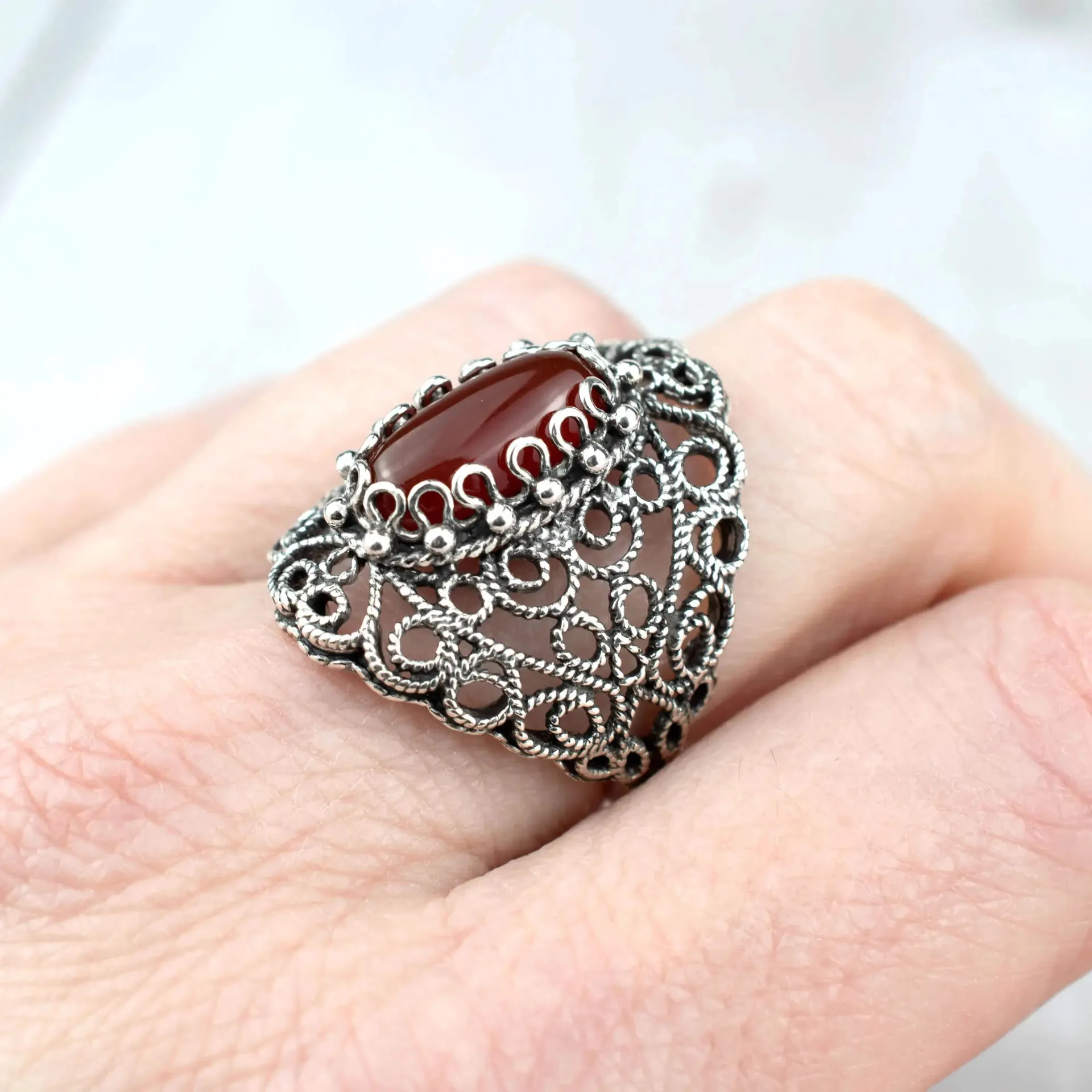 Carnelian Gemstone Silver Ring - Filigree Art Lace Detail, Carnelian Gemstone, Handcrafted Elegance, Unique Design Ring.