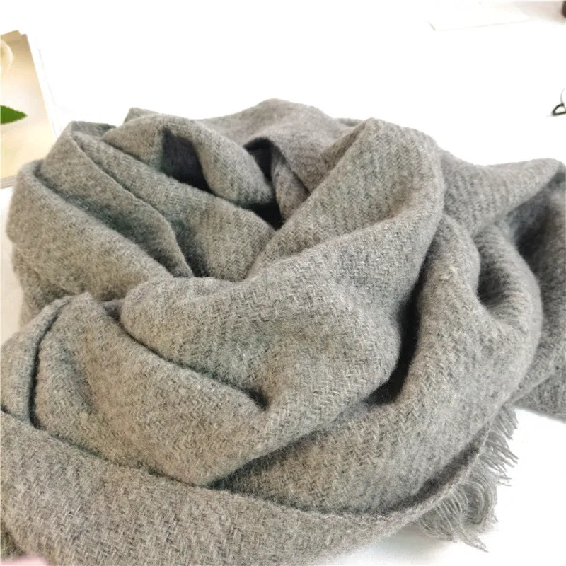 Claire Classic Scarf