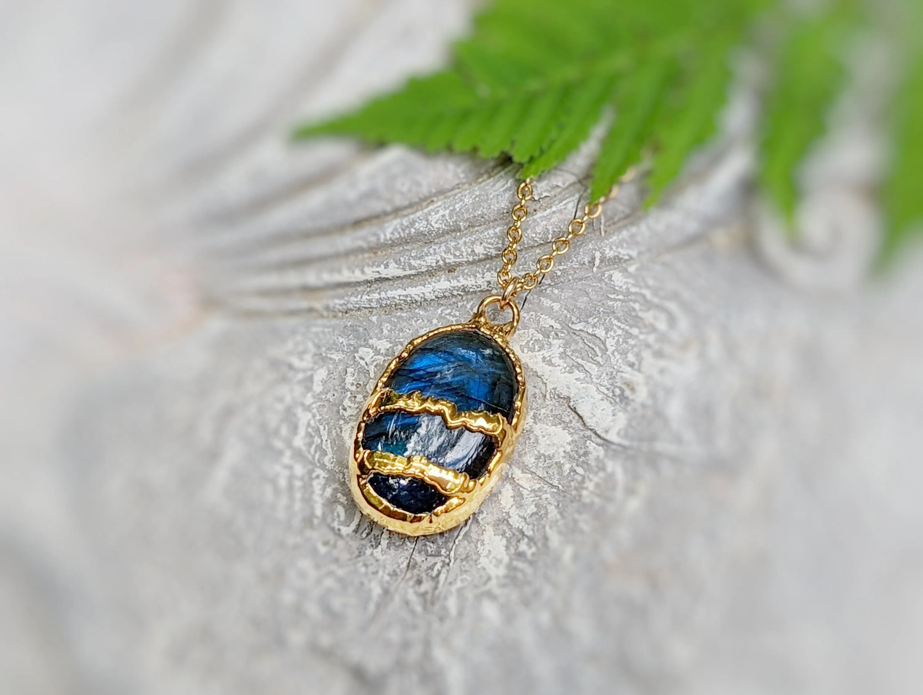 Labradorite Kintsugi necklace