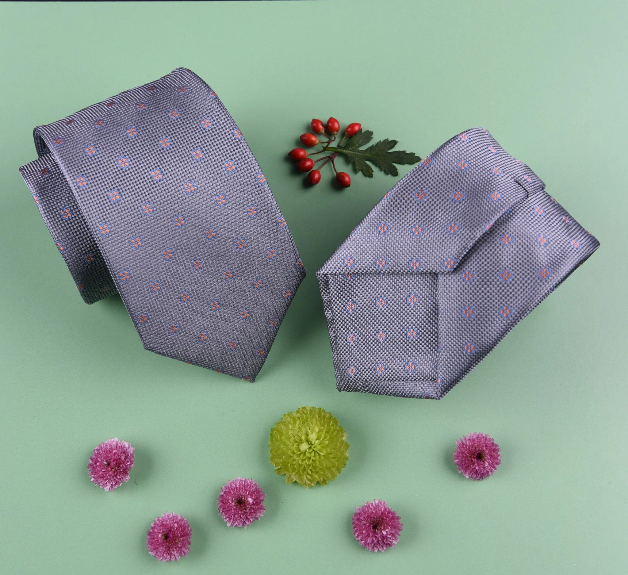 Lucky Orange Irish Clover Grey Geometric Floral Modern Tie 3"