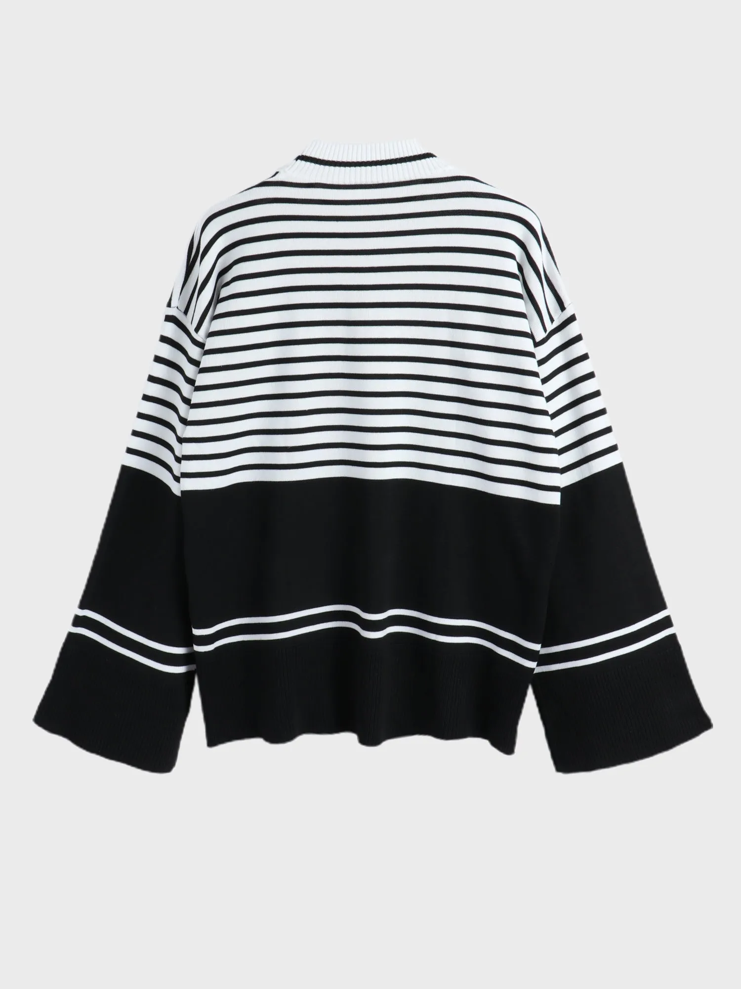 Midsize Loose Turtleneck Striped Knitted Sweater