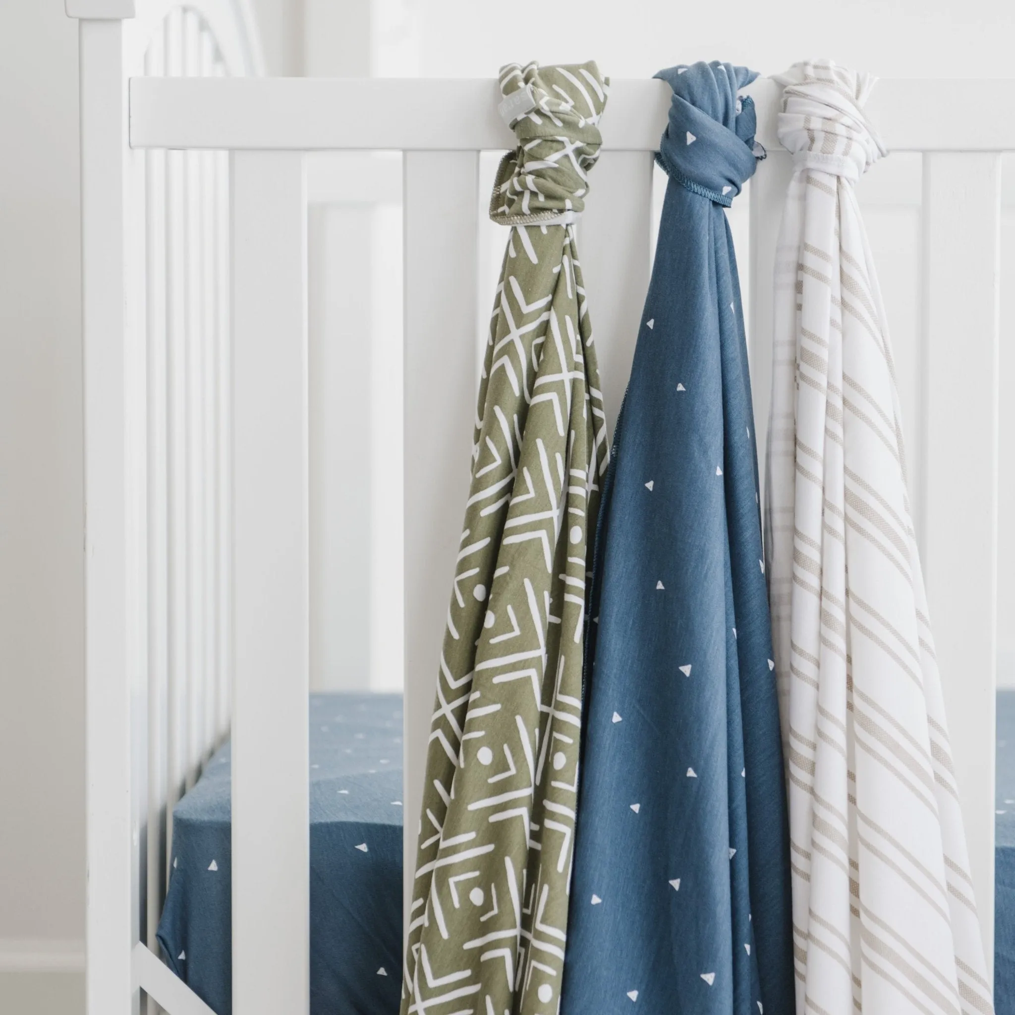 STRETCHY CRIB SHEETS